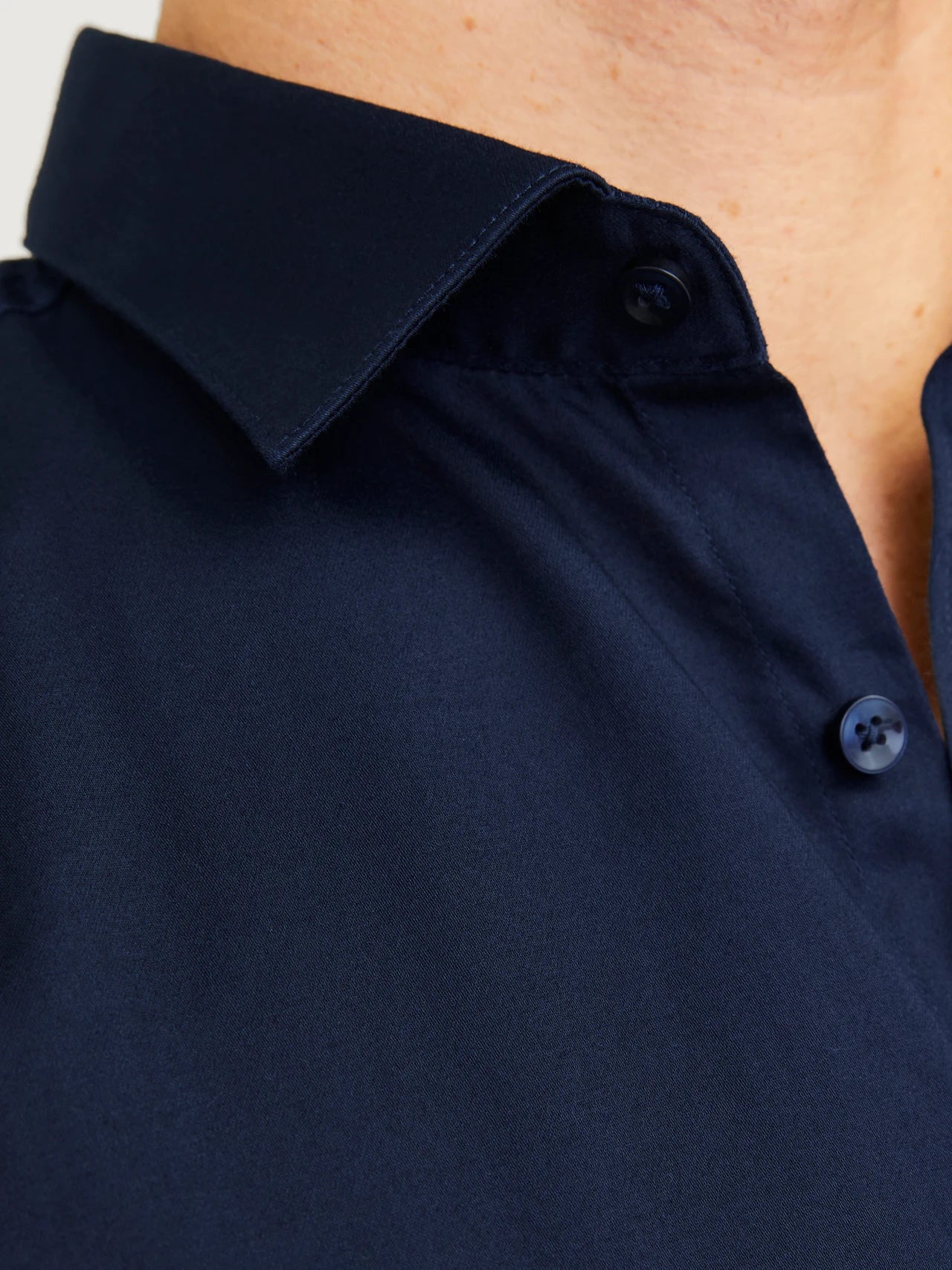 CAMISA FORMAL CORTE SUPER SLIM